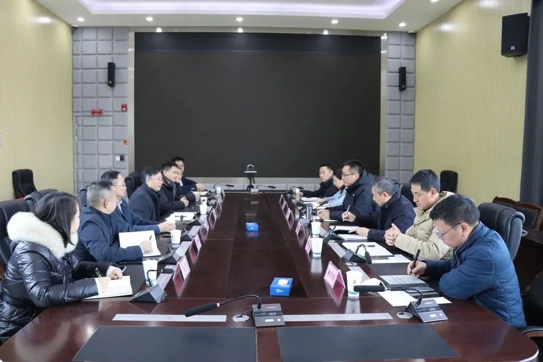凝心聚力謀發(fā)展 攜手同心再出發(fā)——德陽發(fā)展集團(tuán)與市住建局、市交通局、市國資委謀劃部署2023年工作